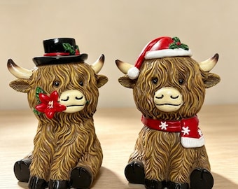 Christmas Highland Cow Resin Figurine,  Home Decor Ornament, Decorative Craft Gift For Holiday‑Theme Decoration & Animal‑Ornament Collectors