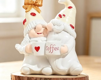 White Couple Gnome Resin Figurine, Coffee‑Theme Tabletop Home Decor Ornament, Decorative Craft Gift For Gnome Collectors & Coffee‑Lovers