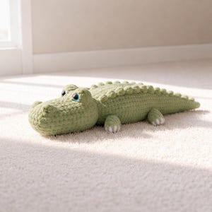 以下が含まれることがあります： 手書き風の「Welcome to our home」の文字が入った素朴な木製サイン。使い古したような仕上がりで、シンプルで魅力的なデザインは、玄関やポーチに最適です。