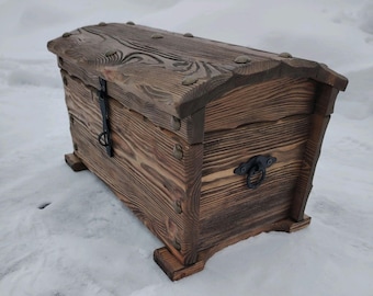 Rustic Pine Wooden Chest – Small Handmade Storage Trunk with Iron Hardware