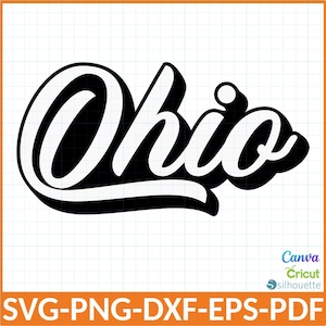 Könnte beinhalten: Eine schwarz-weiße Grafik des Wortes "Ohio" in einer stilisierten, kursiven Schriftart. Das Wort ist schwarz umrandet und weiß gefüllt, und das Design hat einen Schatteneffekt. Der untere Teil des Bildes enthält den Text "SVG-PNG-DXF-EPS-PDF".