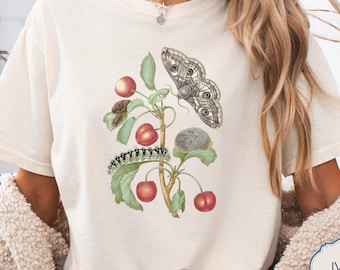 Vintage Moth Botanical Art, Naturalist Caterpillar Illustration Graphic Tee, Retro Cottagecore Nature Aesthetic