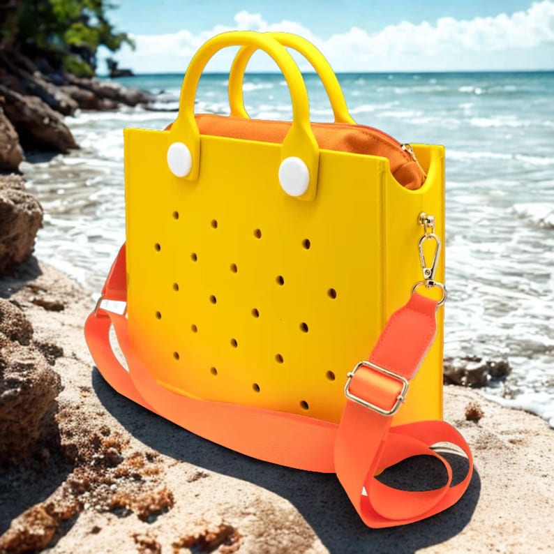 Durable EVA tote bag with charm holes, large summer shoulder bag for women beach trips and casual outings