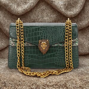 Stylish women’s croc pattern underarm purse featuring glossy PU leather texture and fashionable party look