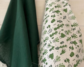 Bellissimo set di due strofinacci da cucina nuovi, 100% cotone, con motivo a cactus verdi.
