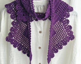 Virkmönster för Amethyst Peaks Scalloped Scarf | Vintage Sawtandhalssjal PDF | Virkad spetshalsduk i nät