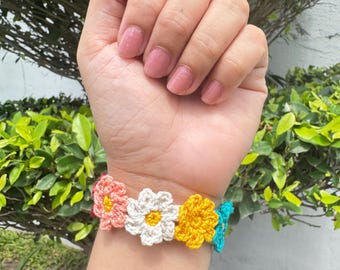 Mönster för virkat armband: Boho prästkrageblommor och amigurumi-kaninberlocker | PDF digital nedladdning | DIY-handledning för söta blommiga smycken