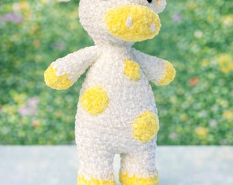 Virkmönster för ko i PDF-format | Handledning för chunky plyschko | Enkelt virkmönster för djur, amigurumi för gul och vit ko