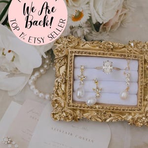 Vintage Gold Ring Holder Box – 3.5x4 Inch Jewelry Display Case – Velvet Lined Engagement Ring Organizer – Antique Style Vanity Decor Gift