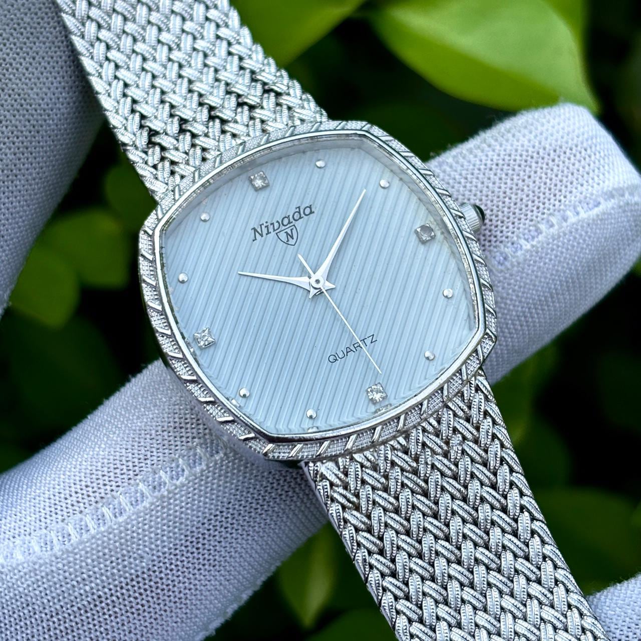 Vintage nivada watch - Etsy 日本