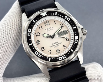 Vintage Casio Ana/Digi Divers Alarm 100M Japan Men Quartz Watch MMA-200W Mod 343
