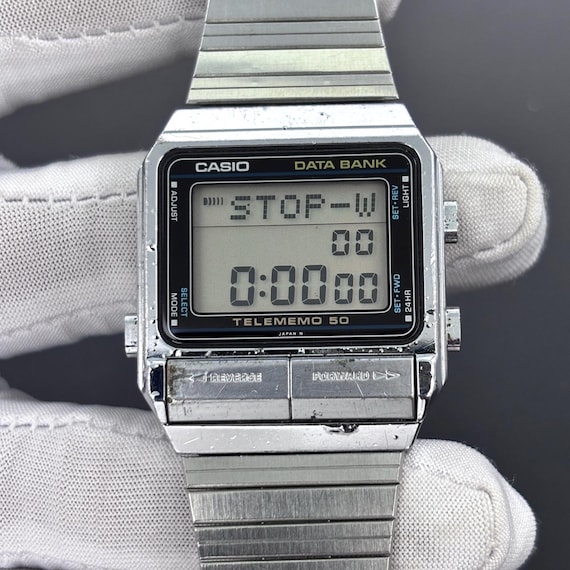Vintage Casio DBZ-500 Data Bank Mens Watch 33mm NON WORKING FOR PARTS Casio DATA BANK DB-500G Gold Telememo 50 Retro Watch Vintage  main image 4