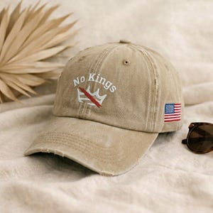 Boné vintage bordado "No Kings", bonés vintage FDT, boné "No Kings" e "Make America Great Again", boné com a bandeira dos EUA, boné anti-autoritário. imagem 5