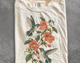 Vintage Hummingbird Flower Shirt, Retro Botanical Garden Tee, Cottagecore Bird Lover Gift, Comfort Colors Gardener Gift T-Shirt Design