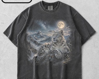 Camiseta Comfort Colors® Leopardo da Neve Lua, Camiseta Vida Selvagem da Montanha, Camiseta com Estampa Vintage da Natureza, Presente para Amantes de Gatos