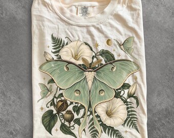 Vintage Luna Moth Botanical Graphic Tee, Retro Cottagecore Insect Shirt, Gardening Gift, Comfort Colors Gardener Nature Lover Moth Shirt