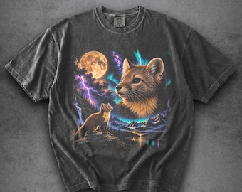 Camiseta Comfort Colors® con estampado de marta aullando a la luna, camiseta retro de los 90 con estampado de fauna silvestre, regalo para amantes de los animales del bosque, regalo para amantes de la naturaleza.