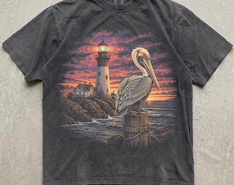 Camiseta Comfort Colors® Pelican, Camiseta Vintage Pelican, Camiseta Retro de los 90 con Pájaro Costero, Regalo para Amantes de la Playa, Camiseta para Amantes de la Naturaleza