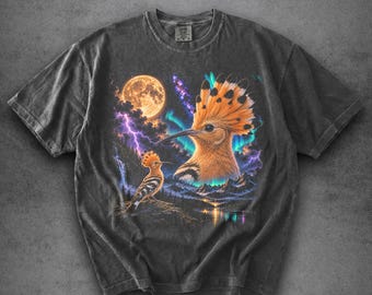 Camiseta Comfort Colors® con abubilla aullando a la luna, camiseta vintage con estampado de abubilla, camiseta retro de los 90 con estampado de naturaleza y vida silvestre, regalo para amantes de las aves exóticas.