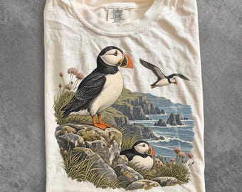 Vintage Puffin Coastal Graphic Tee, Puffin Lover Birdwatching Shirt, Retro Ocean Wildlife Top, Comfort Colors Nature Gift for Birdwatchers