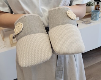 Neutral Cotton Oven Mitt Set with Crochet Flower, Farmhouse Kitchen Gloves, Housewarming Gifts