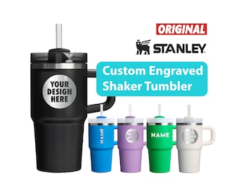 Bicchiere termico Stanley Quencher da 20 oz personalizzato, in acciaio inossidabile con coperchio e cannuccia incisi al laser, a doppia parete isolante, ideale per bambini.