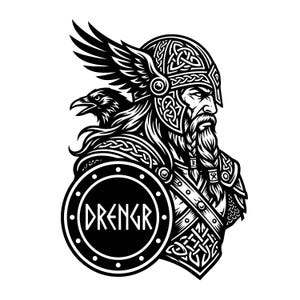 Op de afbeelding: Een zwart-witte grafische illustratie van een bebaarde krijger met een gevleugelde helm met ingewikkelde knoopmotieven. Een raaf zit op de schouder en de krijger houdt een rond schild vast met de tekst DRENGR in het midden.