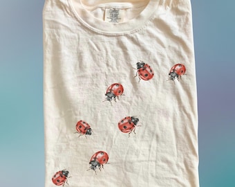 Vintage Ladybug Shirt, Retro Bug T-Shirt, Lady Bug Print, 90s Y2K Tee, Nature Lover