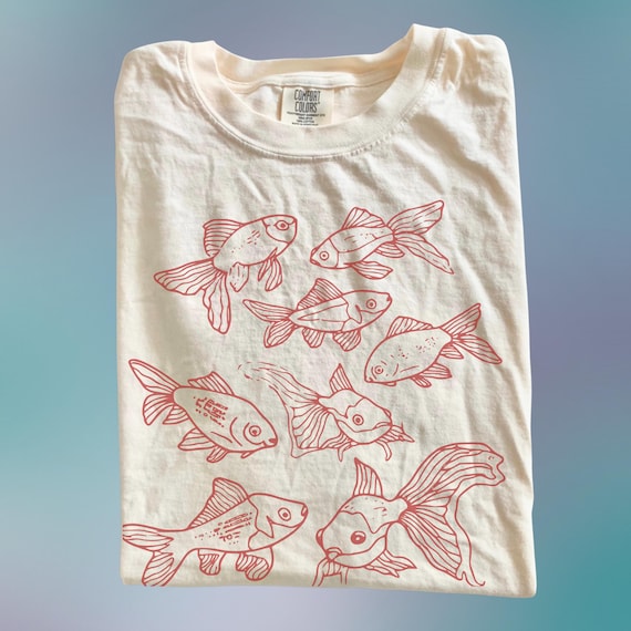 Retro Goldfish T-Shirt, Vintage Fish Shirt, Grunge Y2K Tee, Nature Tattoo Style Graphic T-Shirt