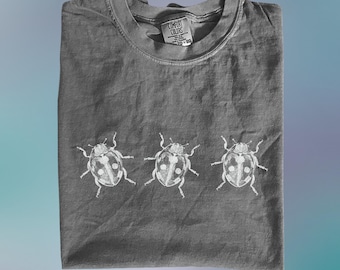 Vintage Ladybug Shirt, Retro Bug T-Shirt, Lady Bug Print, Grunge Y2K Tee, 90s Fashion