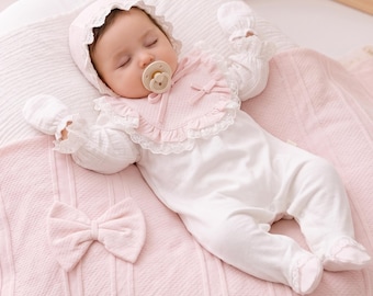 Pink Coming Home Outfit, 3 Piece Newborn Hospital Set, Footed Romper, Bonnet & Blanket, Baby Shower Gift, 0-3M