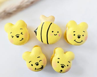 Macarons franceses clásicos de Winnie the Pooh, recuerdos para el primer cumpleaños, dulces para baby shower, macarons lindos, regalos de dulces, postres lindos, únicos
