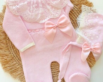 Nyfödd flickas hemkomstoutfit Stickad babyoutfit för flicka att ta med hem spanskt tyg för nyfödd flicka stickad