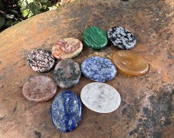 Natural Worry Stone for Stress Relief – Handcrafted Crystal for Calmness and Positive Energy