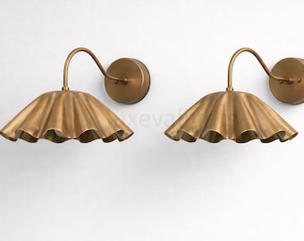 Mid Century moderne Messing Wandleuchte Paar Rüschen ausgebogten Schatten Vintage Style Nacht Badezimmer Eitelkeits-Wand-Licht-Art-Deco-Wand-Beleuchtung