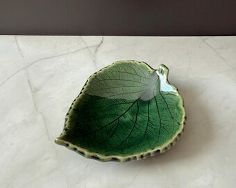 Handmade Korean Perilla Leaf Ceramic Dish