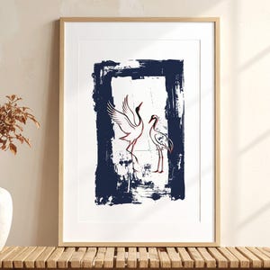 以下が含まれることがあります： 手書き風の「But First, Coffee」の文字が入った、黒い持ち手の白いセラミックマグカップ。白い表面に置かれています。マグカップの高さは10cmです。