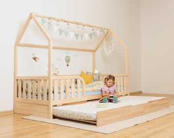 Montessori Haus Bodenbett mit Auszug (mit abgerundeter Öffnung in der Mitte)