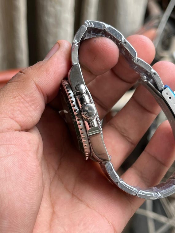 Orient Automatic Diver-Style Green Dial Watch (21… - image 5