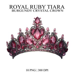 以下が含まれることがあります： ルビー色の宝石をあしらった、バーガンディクリスタルのティアラ。ティアラは、精巧なフィリグリースタイルの金属細工のデザインです。上部のテキストには「ROYAL RUBY TIARA BURGUNDY CRYSTAL CROWN」と書かれています。