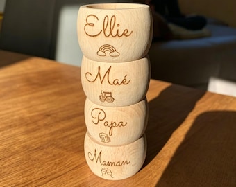 Personalized Wood Napkin Ring, Custom Engraved Napkin Holder, Wedding Dinner Table Decor, Rustic Gift for Couple Housewarming