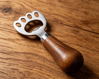 Custom Name Cat Paw Bottle Opener, Funny Gift for Friend Who Loves Beer, Kitchen Bar Accessory, Gift for Cat Lover Who Drinks Beer