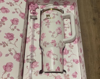LoveShackFancy Quencher 40oz Tumbler – Floral Print Gift Box Included
