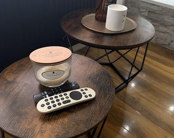 Runder Couchtisch 2er-Set, rustikale Holz- und Metall-Beistelltische, verschachtelte Wohnzimmertische, modernes Wohndekor Housewarminggeschenk