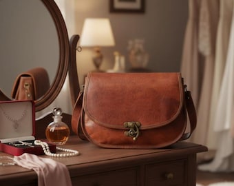 Handmade Leather Crossbody Bag – Vintage Brown Shoulder Purse with Clasp, Small Messenger Satchel for Women, Everyday Travel Gift