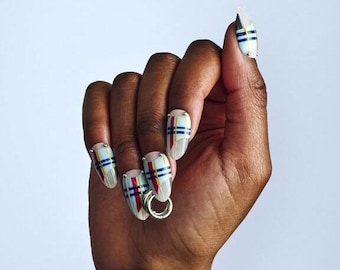 PinkPantheress Collection Tartan Plaid Press Ons with Nail Earrings - Etsy Festival Shop Exclusive