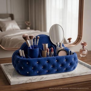 Cloud make-up organizer STL | Opbergruimte voor kaptafel met gestoffeerde details 3D-model | Leuke bureau-organizer STL | Luxe cosmetica digitale download