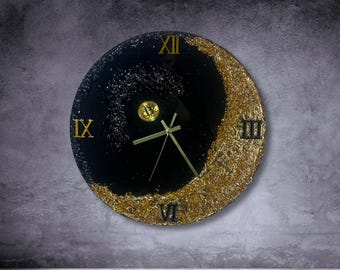 Bitcoin Moon Wall Clock – To The Moon Crypto Decor, Black & Gold Resin Wall Art, Gift for Crypto Investor or Trader