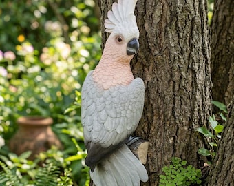 Resin Parrot Wall Decor, Hanging Bird Statue Outdoor Garden Ornament, Tropical Macaw & Cockatoo Wall Sculpture