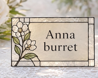 Plantilla de tarjeta de acompañamiento con efecto vitral, tarjeta de lugar para boda editable con efecto de vidriera, tarjeta de plano de asientos imprimible, tarjeta de nombre para hacer tú mismo, descarga de plantilla de Canva